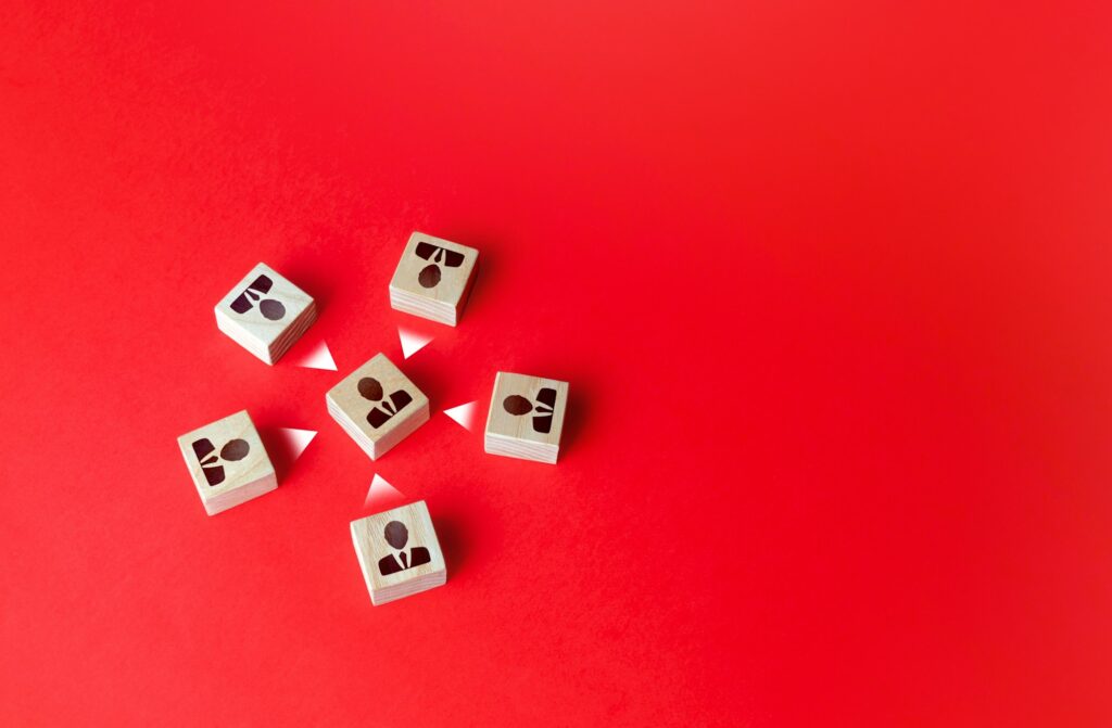 Employees are affiliated with a central leader